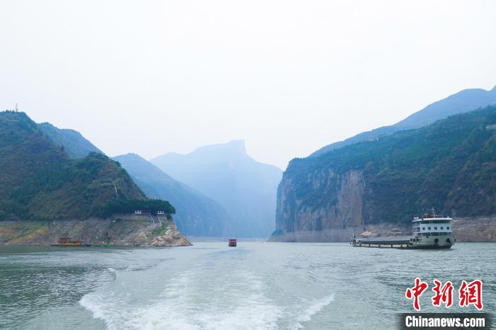 一場巡河“找茬”行動，何以巡出碧水東流的長江？