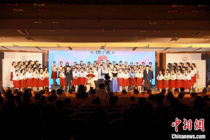 詩歌朗誦會現(xiàn)場?！￠}南師范大學(xué)供圖