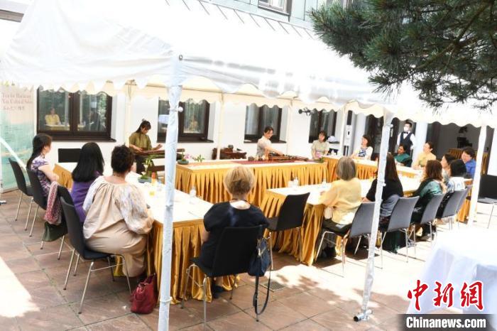 圖為活動(dòng)現(xiàn)場(chǎng)?！“亓种袊?guó)文化中心供圖。