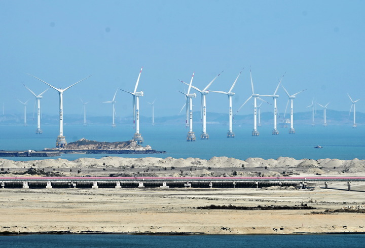 2021年3月9日，三峽福清興化灣海上風(fēng)電場。新華社記者 林善傳 攝