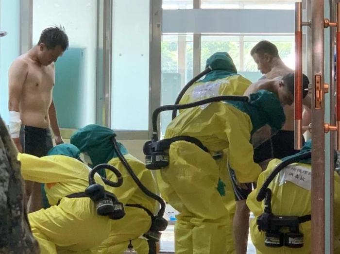 圖為臺灣漢光演習(xí)模擬官兵遭受生物戰(zhàn)劑攻擊，送往醫(yī)院就醫(yī)。圖片來源：臺灣《聯(lián)合報(bào)》 徐白櫻 翻攝