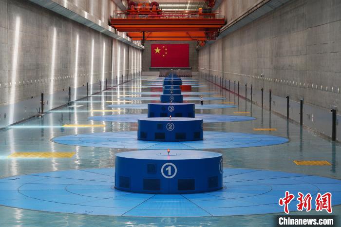 三峽左岸電廠?！￡愋?攝