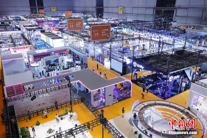 11月5日，第六屆中國(guó)國(guó)際進(jìn)口博覽會(huì)在國(guó)家會(huì)展中心(上海)開幕。<a target='_blank' href='/' _fcksavedurl='/'><p  align=