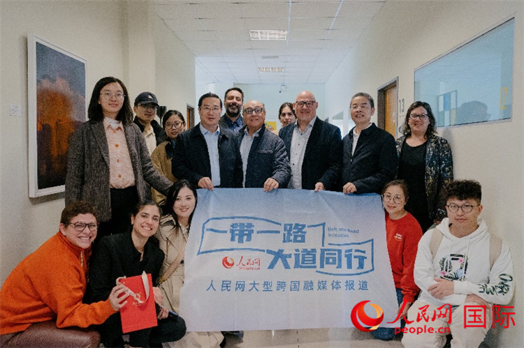 人民網(wǎng)“一帶一路 大道同行”大型跨國融媒體報道組走進(jìn)烏拉圭。人民網(wǎng)記者 張若涵攝