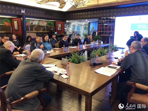 與會(huì)專家學(xué)者就拉美局勢(shì)和中拉關(guān)系展開(kāi)討論。人民網(wǎng)記者 趙健攝