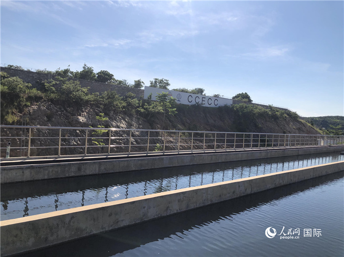 由中國土木工程（贊比亞）有限公司承建的卡夫河供水項目。人民網(wǎng)記者 黃培昭攝