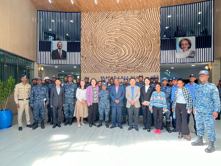 圖為埃塞俄比亞聯(lián)邦警察中文培訓(xùn)班開班儀式現(xiàn)場。亞的斯亞貝巴大學孔子學院供圖