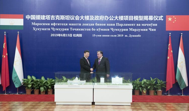 第1視點(diǎn)丨這兩座大樓，見(jiàn)證著中塔友誼