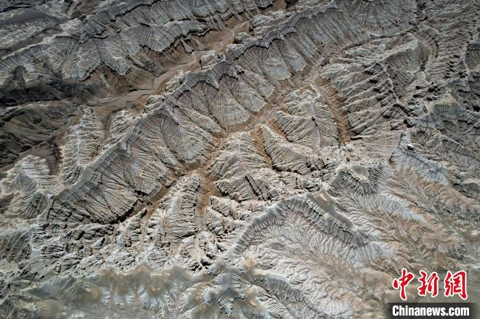 4月5日，西藏阿里札達(dá)土林。(無(wú)人機(jī)照片) 李林 攝