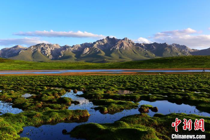 資料圖為三江源腹地果洛州美景如畫?！」逯菸麄鞑抗﹫D