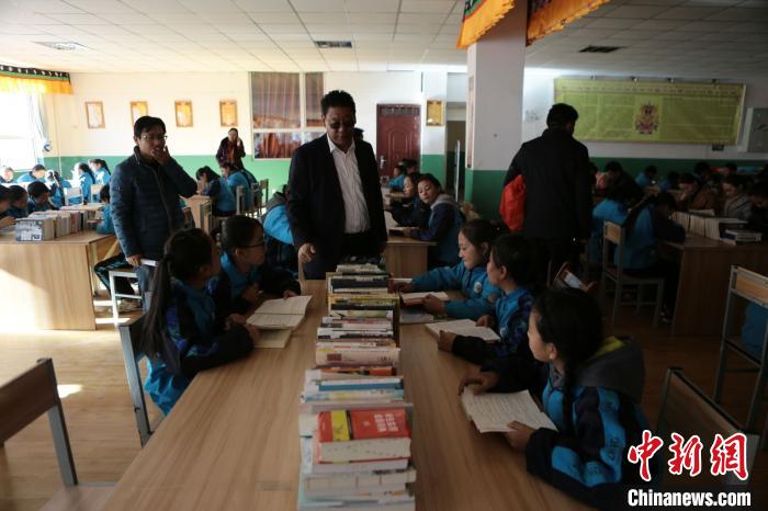 青海玉樹的“那些花兒”:千里求學(xué)十年收獲“愛的教育”