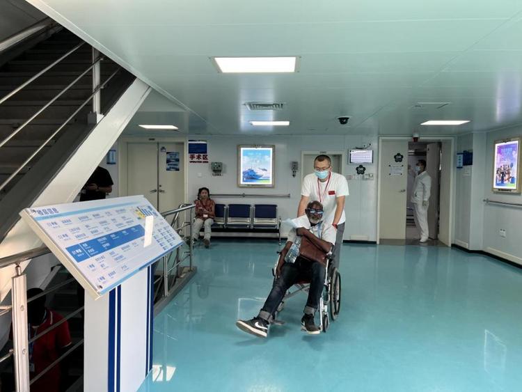 非洲各界點贊“和平方舟”:對中國為世界發(fā)展所做的一切說“謝謝”