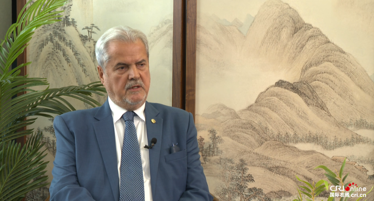 羅馬尼亞前總理訥斯塔塞:中國(guó)九三閱兵是當(dāng)代人的一堂團(tuán)結(jié)必修課_fororder_1