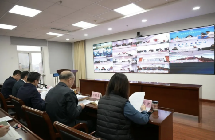 遼寧省數(shù)據(jù)局（省營(yíng)商局）召開全省營(yíng)商環(huán)境疑難訴求清理攻堅(jiān)工作視頻會(huì)議，聽取各地區(qū)2025年涉企營(yíng)商環(huán)境訴求辦理工作情況。遼寧省營(yíng)商局供圖