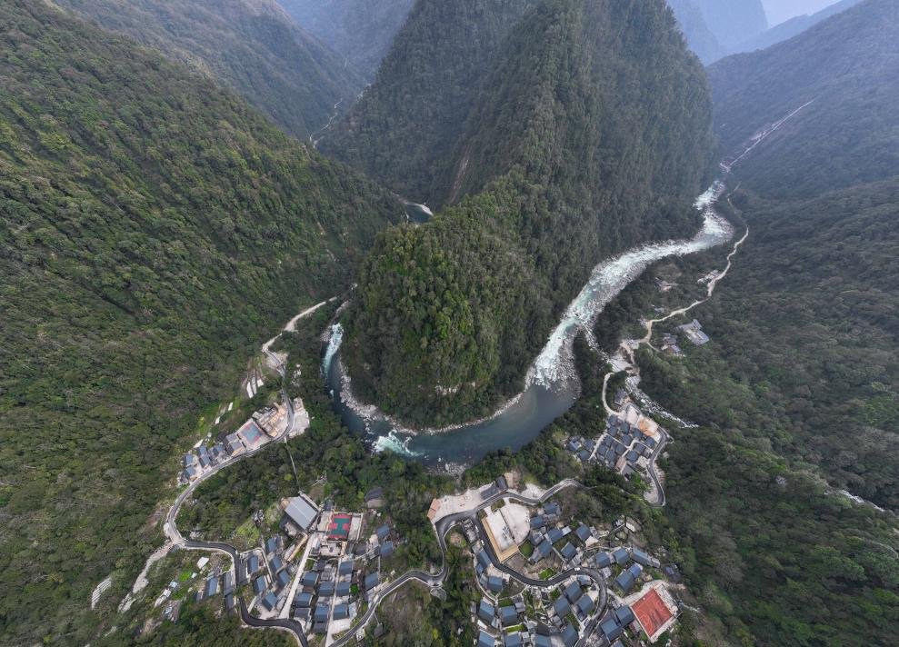 2023年3月10日，獨(dú)龍江航拍。