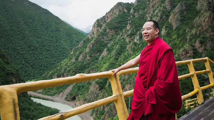 盼產(chǎn)業(yè)興旺，閱秀美風(fēng)光，十一世班禪心系家鄉(xiāng)父老