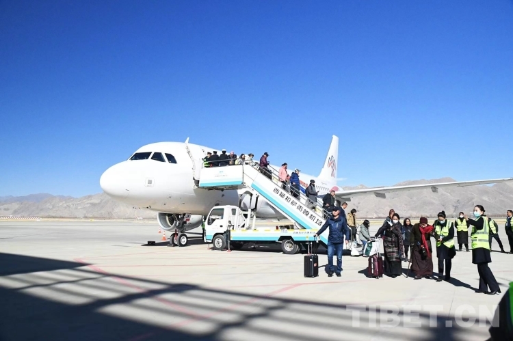 國際航站樓投運(yùn)01.jpg 國際航站樓投運(yùn)01.jpg