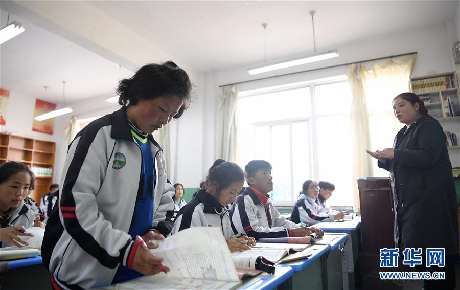 （體育·專題）（22）足球——踢球吧！草原女孩