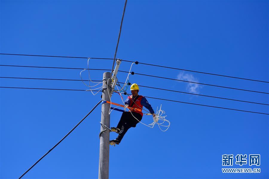 （走向我們的小康生活）（7）青?，敹啵狐S河源的幸福村