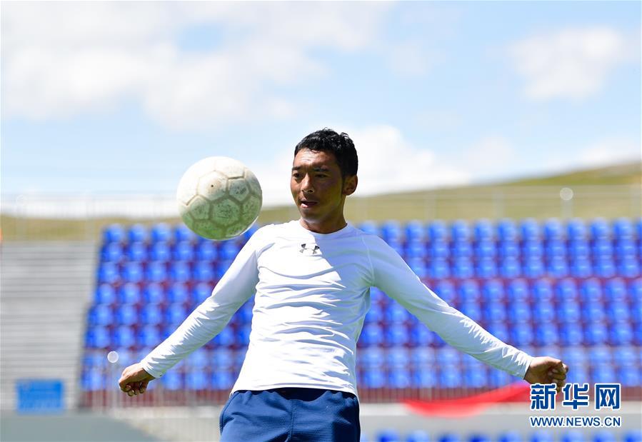 （走向我們的小康生活）（8）青?，敹啵狐S河源的幸福村