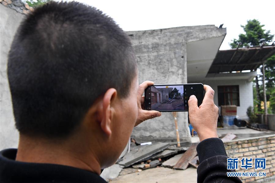 （新華全媒+）（5）千里“挪窩”，踏實(shí)開啟新生活