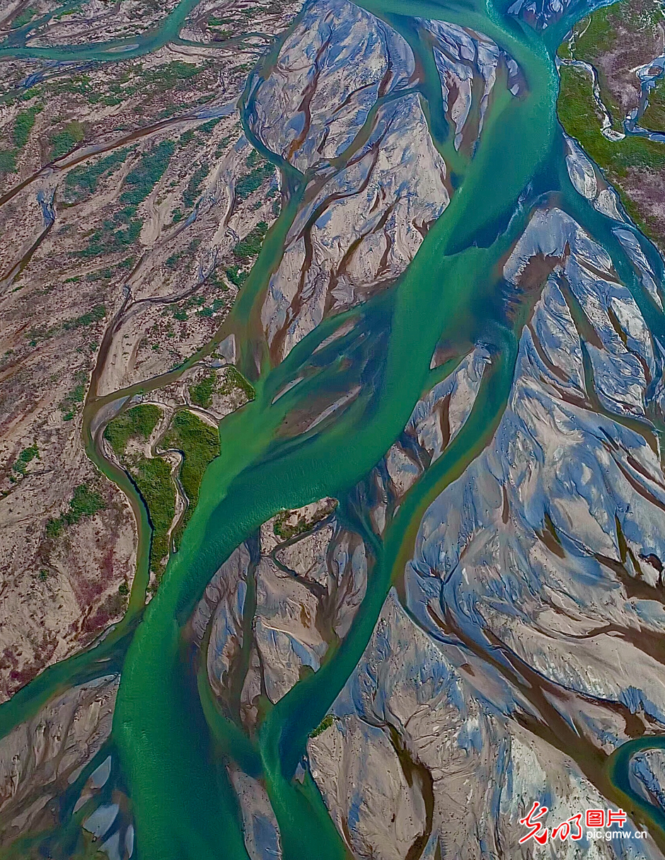 三江源國(guó)家公園正式設(shè)立，這是青海生態(tài)文明建設(shè)的新答卷