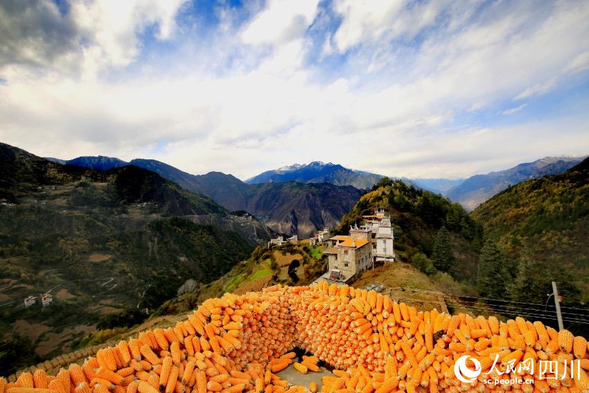 丹巴美景。李永安攝