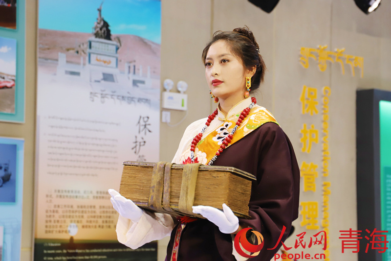 藏品展示。人民網(wǎng) 楊啟紅攝