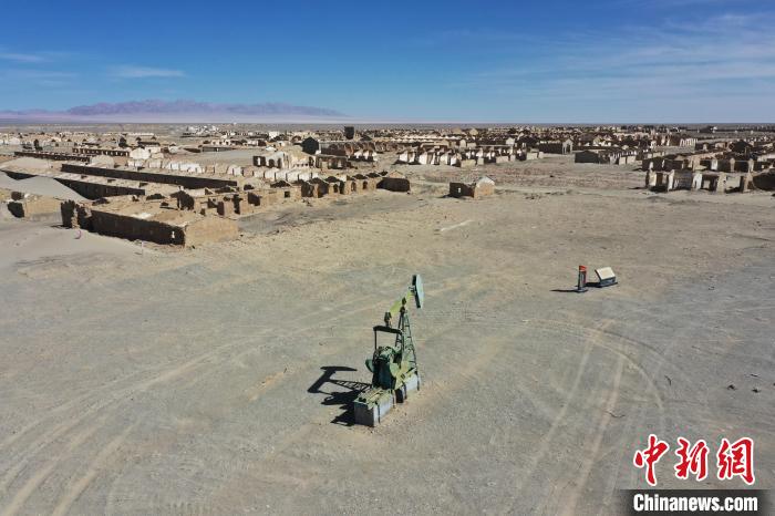 航拍青海省海西蒙古族藏族自治州茫崖市冷湖石油工業(yè)遺址保護區(qū)?！●R銘言 攝