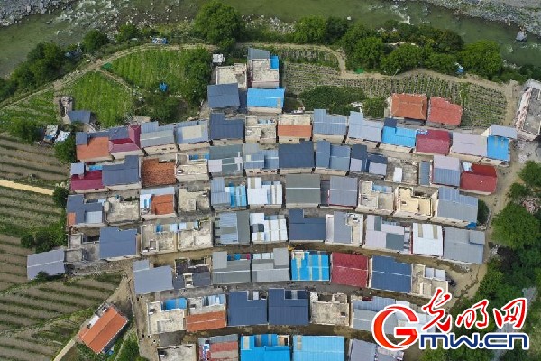 我們的家園｜小蘋果帶動大產(chǎn)業(yè)，帶你看看這座阿壩州小村的鄉(xiāng)村振興新模式