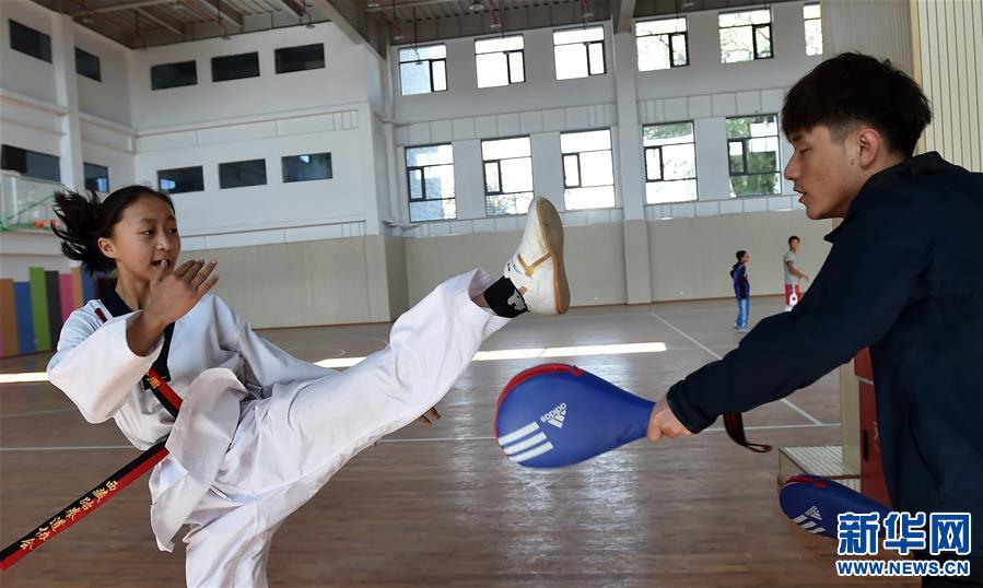 (社會(huì))(2)西藏首個(gè)省級(jí)青少年宮揭牌