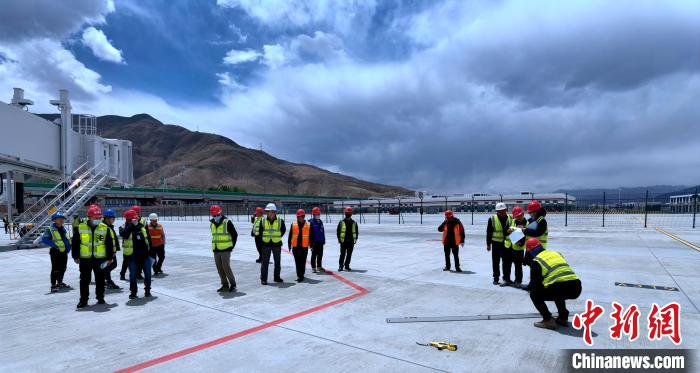 圖為驗收組驗收項目?！〉┰鐾?攝