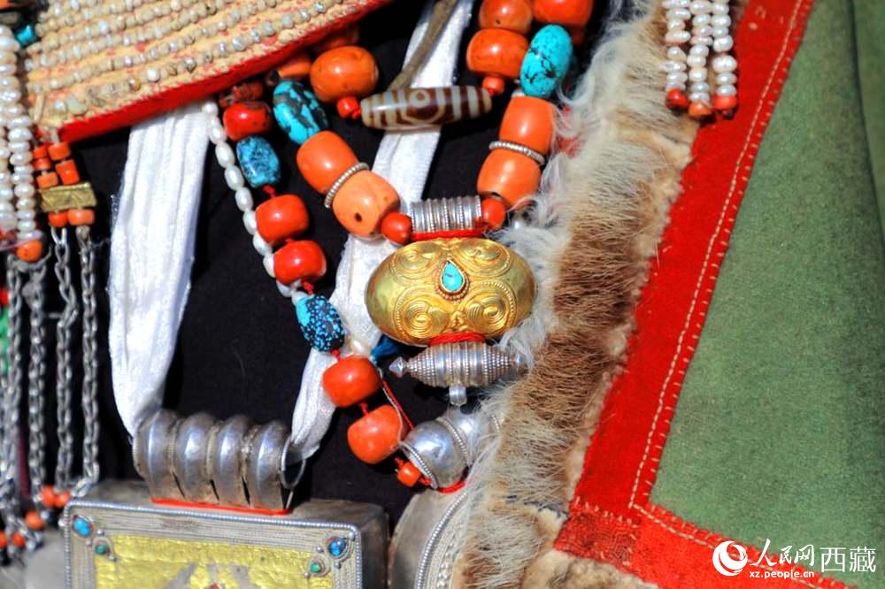 精美的配飾。人民網(wǎng) 李海霞攝