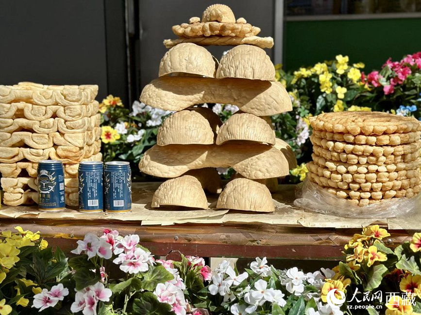 種類繁多的卡塞。人民網(wǎng) 次仁羅布攝