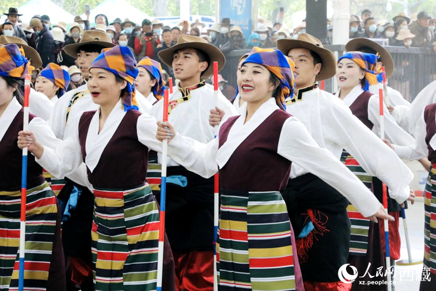 舞蹈《阿諧》。人民網(wǎng) 次仁羅布攝