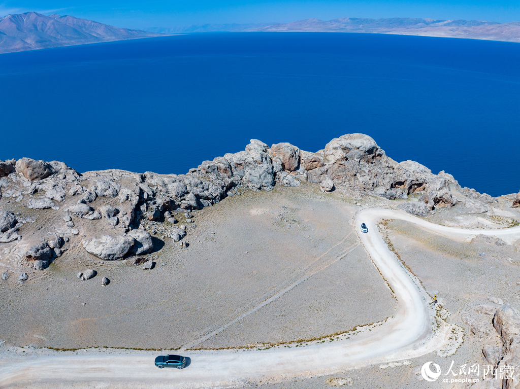 西藏:當(dāng)惹雍錯(cuò)美景迎客來(lái)【6】