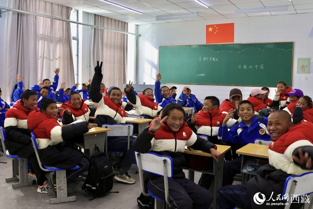 安置在定日縣委黨校讀書的學(xué)生。人民日報(bào)記者 鮮敢攝