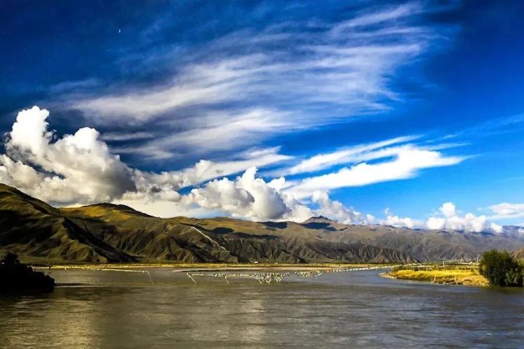 懂西藏的人，一定不會(huì)錯(cuò)過(guò)林芝的秋天