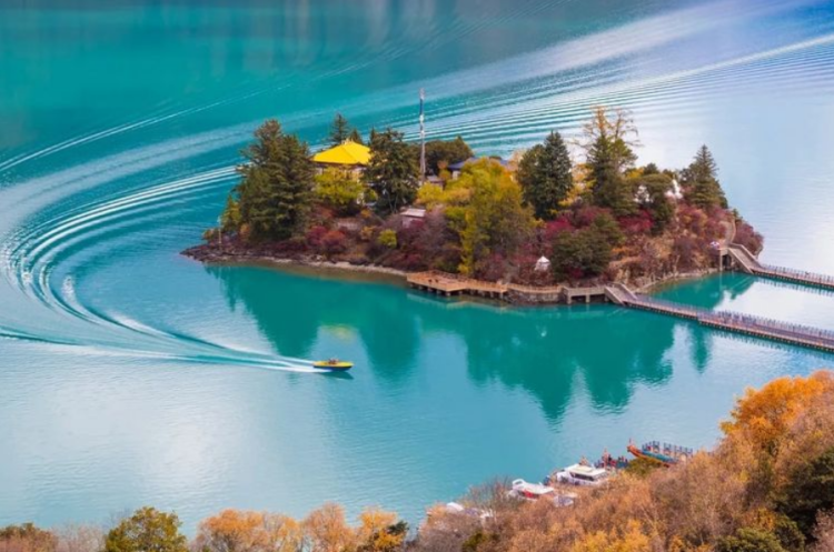 懂西藏的人，一定不會(huì)錯(cuò)過(guò)林芝的秋天