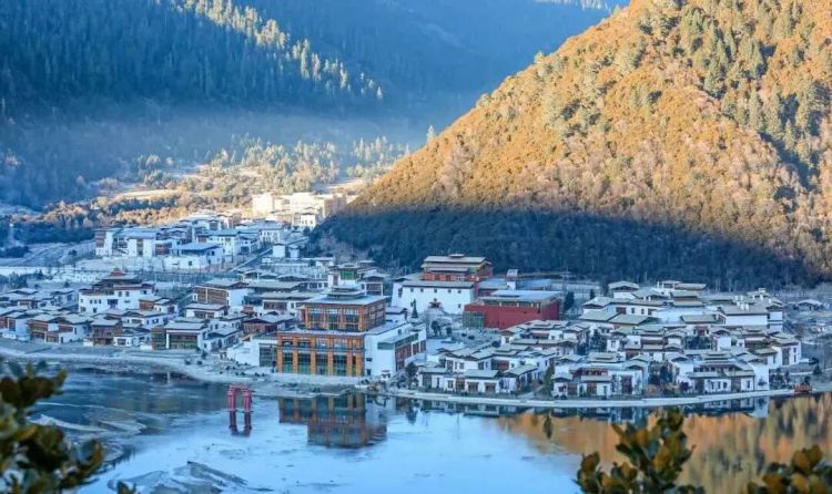 懂西藏的人，一定不會(huì)錯(cuò)過(guò)林芝的秋天