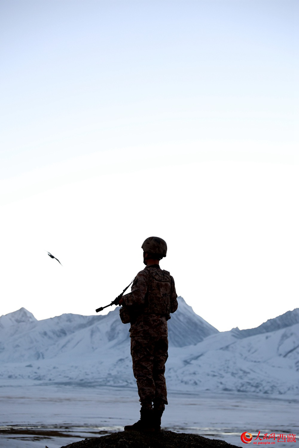 官兵在站崗。人民日報記者 瓊達(dá)卓嘎攝