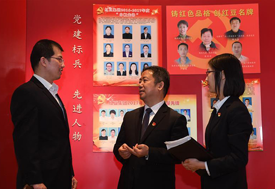 中國的民營企業(yè)為什么要加強黨的建設(shè)？