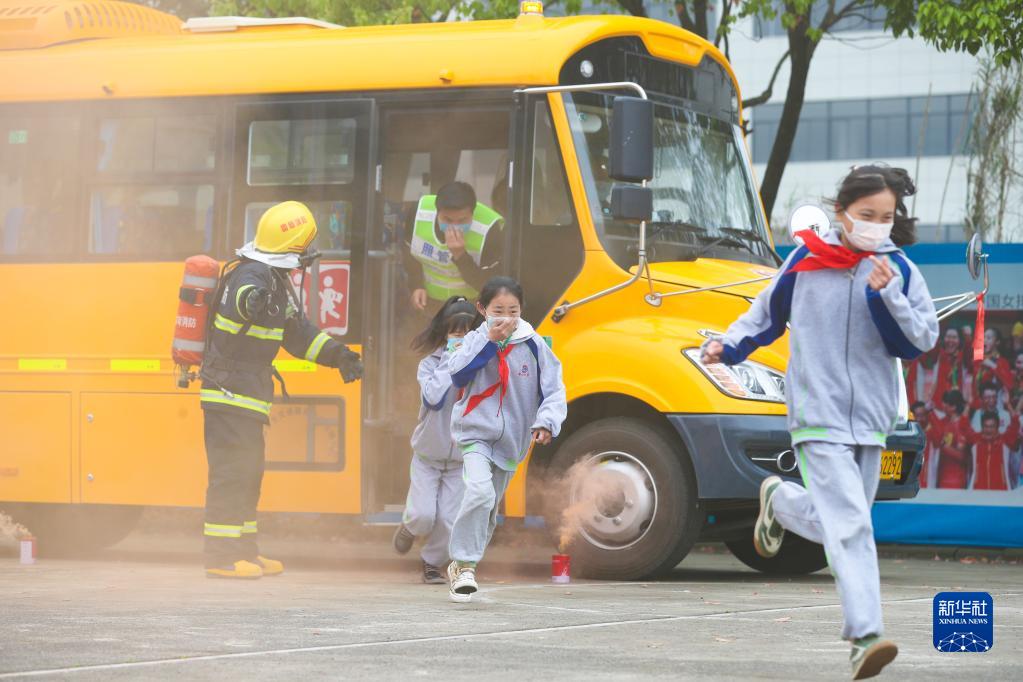 各地開展“全民國家安全教育日”主題活動(dòng)