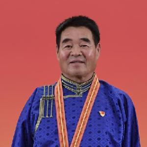 （奮斗百年路　啟航新征程·“七一勛章”獲得者·圖文互動(dòng)）（2）“草原之子”廷·巴特爾：讓草原綠起來(lái)，幫牧民富起來(lái)